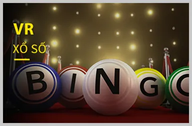Bàn Poker trực tuyến với dealer và chip cược